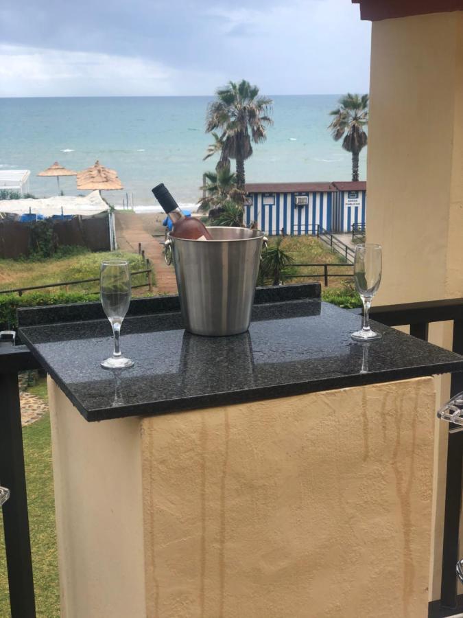 Beachfront Apartment - Sea Views - Μαρμπέλλα Εξωτερικό φωτογραφία